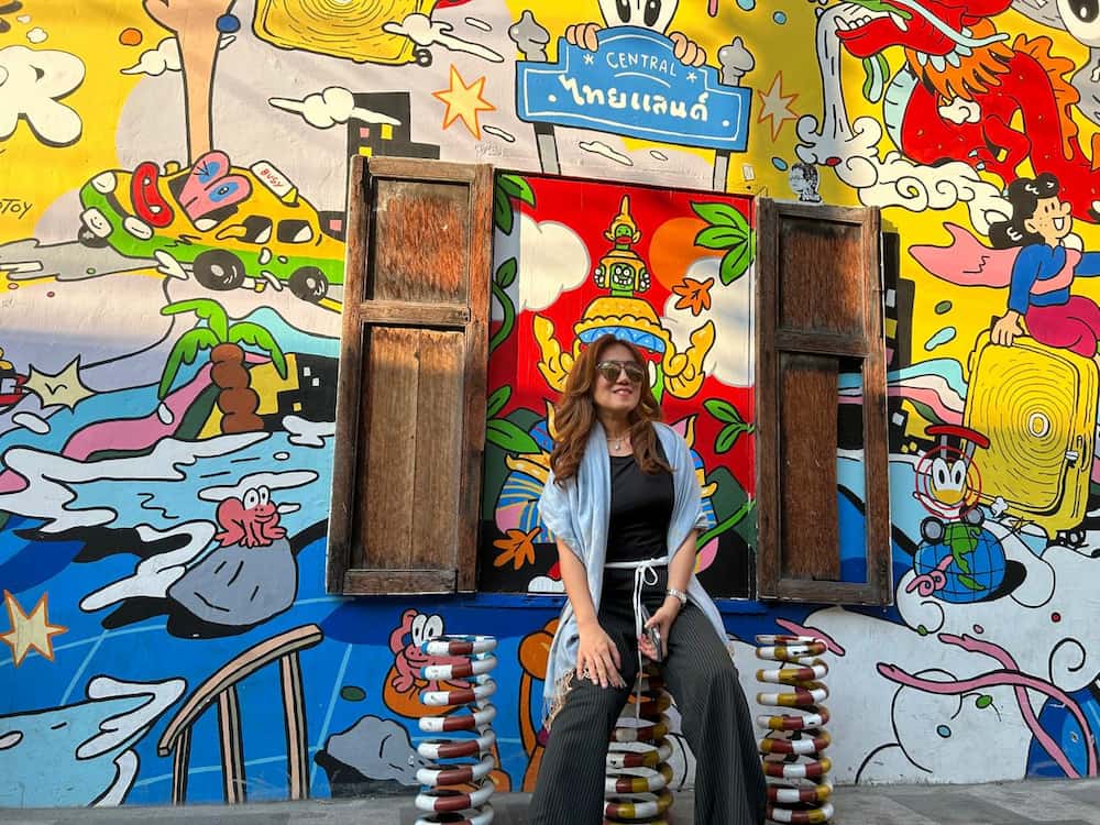 Talad Noi Street art